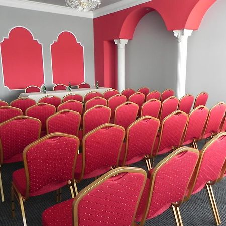 Garni Hotel Junior Bratislava Dış mekan fotoğraf