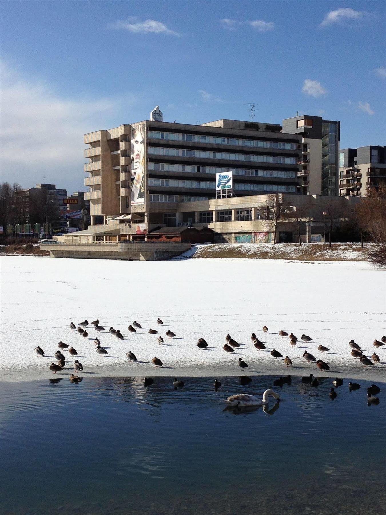 Garni Hotel Junior Bratislava Dış mekan fotoğraf