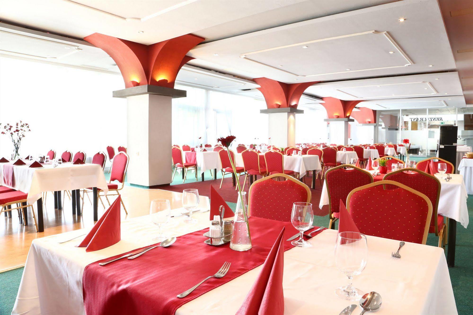 Garni Hotel Junior Bratislava Dış mekan fotoğraf